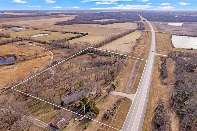 $415,000 | 5032 Highway 75, Independence, KS 67301