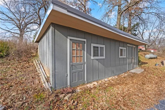 $395,000 | 5032 Highway 75, Independence, KS 67301