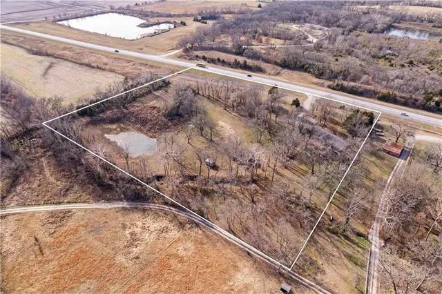 $415,000 | 5032 Highway 75, Independence, KS 67301