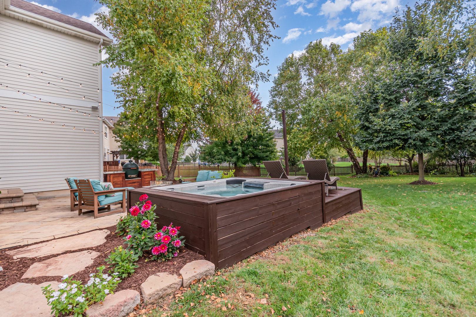2576 Lyman Loop Yorkville, IL 60560 - Photo 11 of 52 a view of a backyard with sitting area