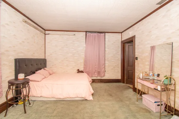 $90,000 | 504 McLean Street, Ligonier, IN 46767