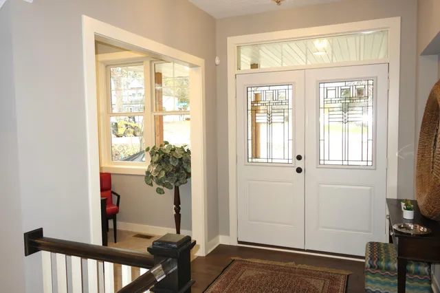 $858,900 | 550 Sunrise Drive, St. Paul, MN 55117