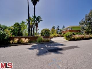 1171 Stradella Road Los Angeles, CA 90077 - Photo 1 of 1