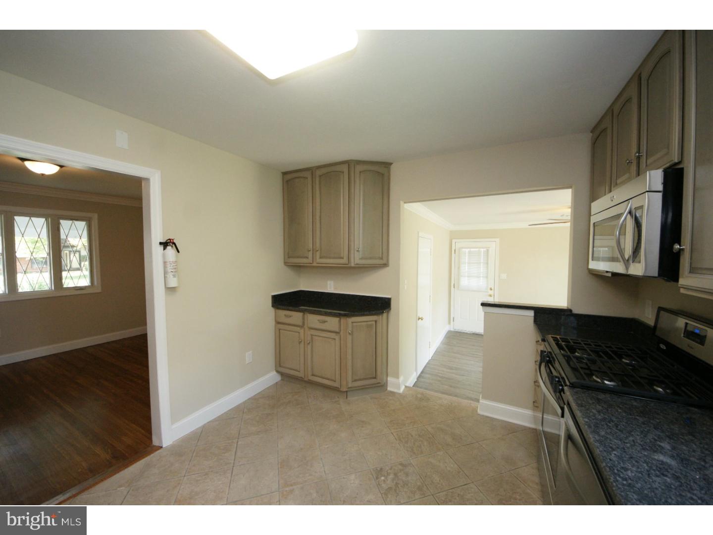 40 Claude Road Hamilton, NJ 08620 - Photo 11 of 25 Gallery Image 11