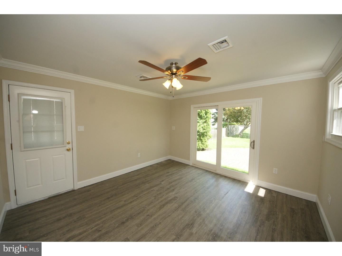 40 Claude Road Hamilton, NJ 08620 - Photo 12 of 25 Gallery Image 12