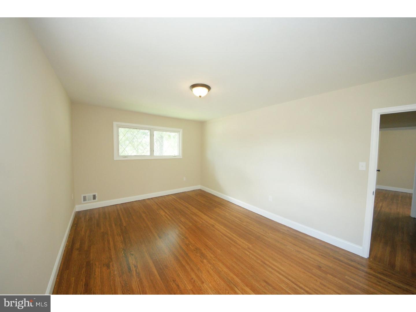 40 Claude Road Hamilton, NJ 08620 - Photo 16 of 25 Gallery Image 16