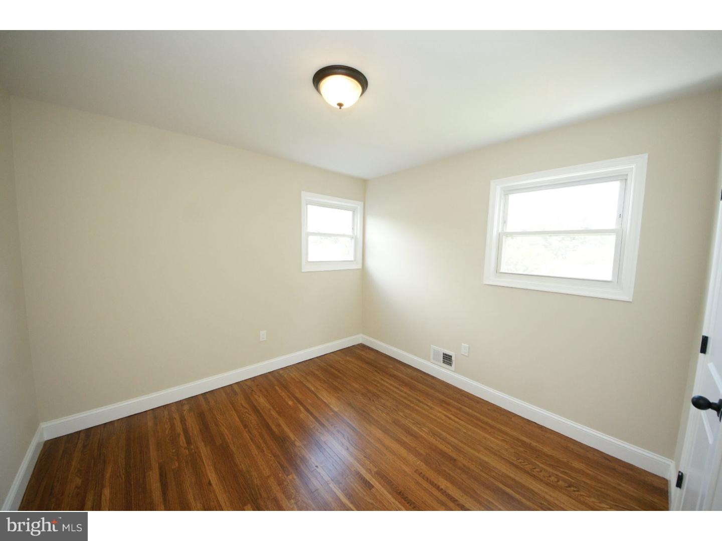 40 Claude Road Hamilton, NJ 08620 - Photo 18 of 25 Gallery Image 18