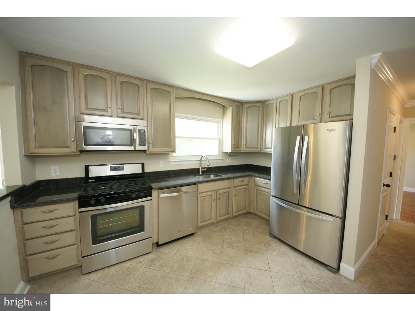 40 Claude Road Hamilton, NJ 08620 - Photo 9 of 25 Gallery Image 9