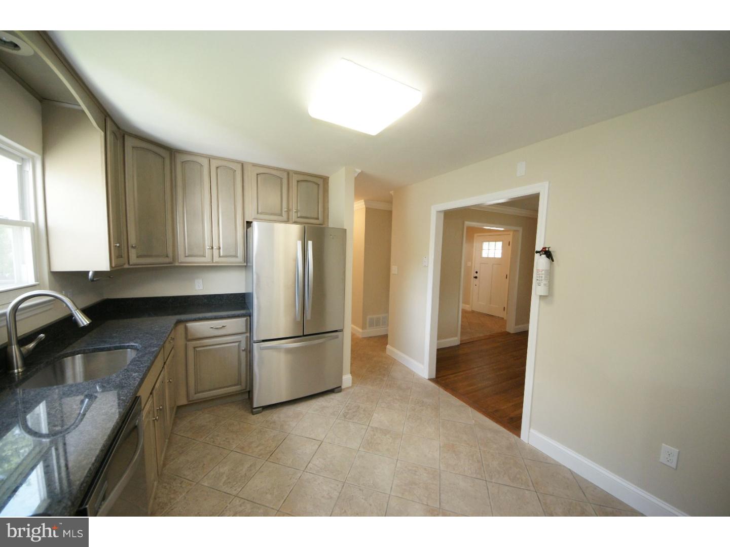40 Claude Road Hamilton, NJ 08620 - Photo 10 of 25 Gallery Image 10