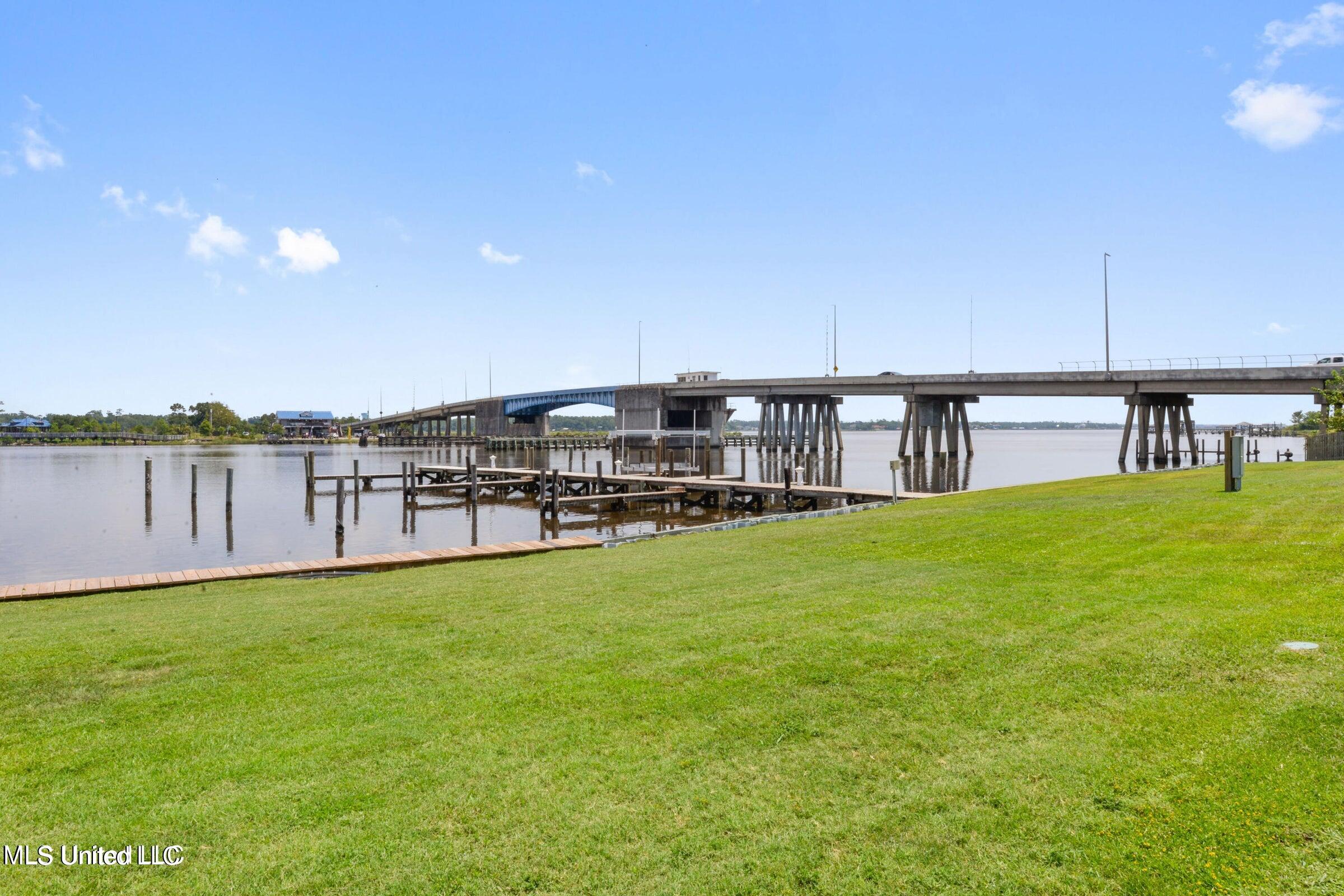 495 Old Popp's Ferry Road, Unit 43 Biloxi, MS 39531 - Photo 15 of 18 20240614160313411167000000-o