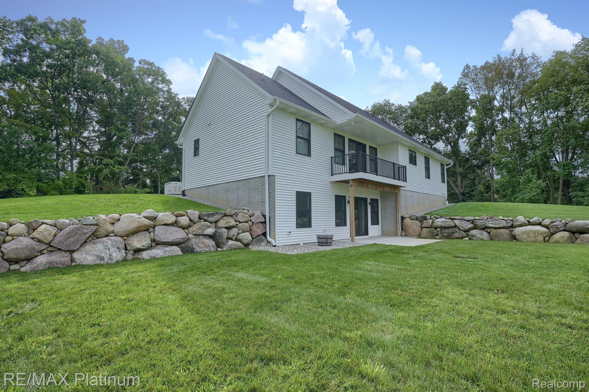 9144 Big Lake Road Clarkston, MI 48346 - Photo 29 of 33 Gallery Image 29