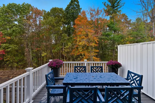 $699,900 | 5 Elise Avenue, Unit LOT 94, Londonderry, NH 03053