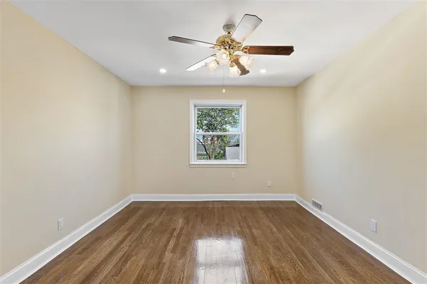 $689,000 | 29 Parkview Terrace, Bayonne, NJ 07002