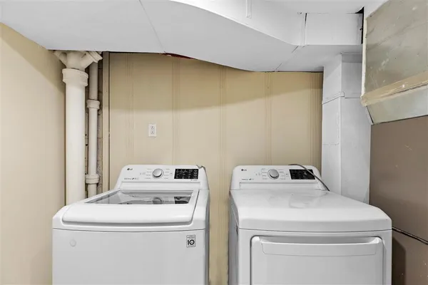 $689,000 | 29 Parkview Terrace, Bayonne, NJ 07002