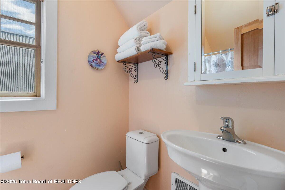 9088 Village Way Victor, ID 83455 - Photo 28 of 42 28-9088 Village Way-28