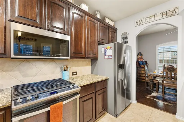 $525,000 | 1395 Waters Edge Drive, Rockwall, TX 75087