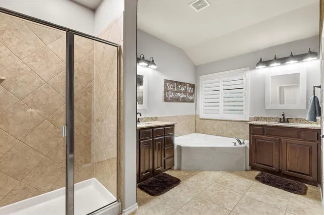 $525,000 | 1395 Waters Edge Drive, Rockwall, TX 75087