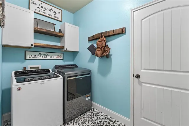 $525,000 | 1395 Waters Edge Drive, Rockwall, TX 75087