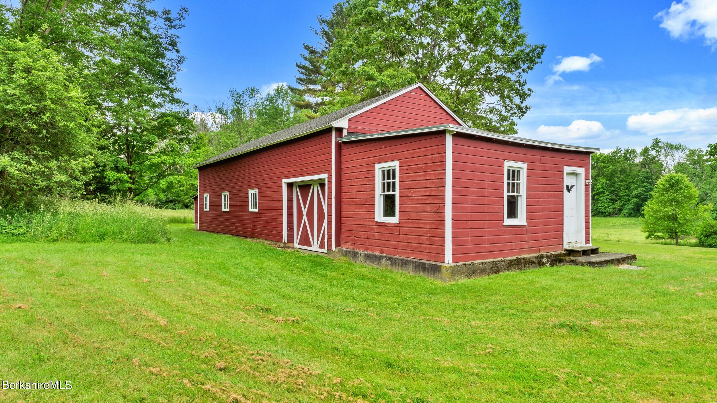 2507 State Road Richmond, MA 01254 - Photo 7 of 36 EXTERIOR - BARN