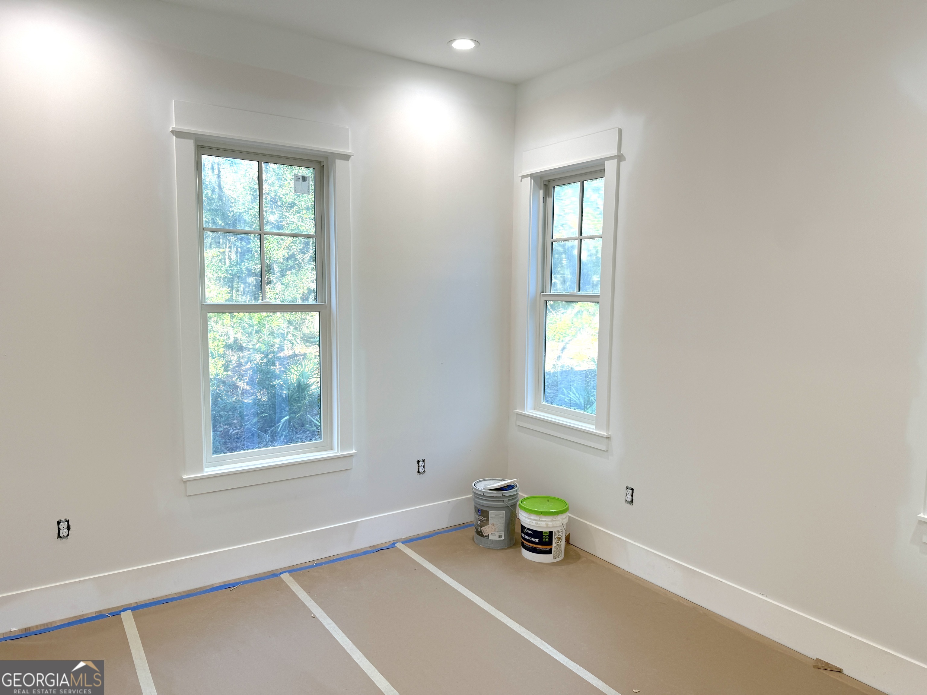 308 Anchor Way St. Marys, GA 31558 - Photo 9 of 55 an empty room with a window