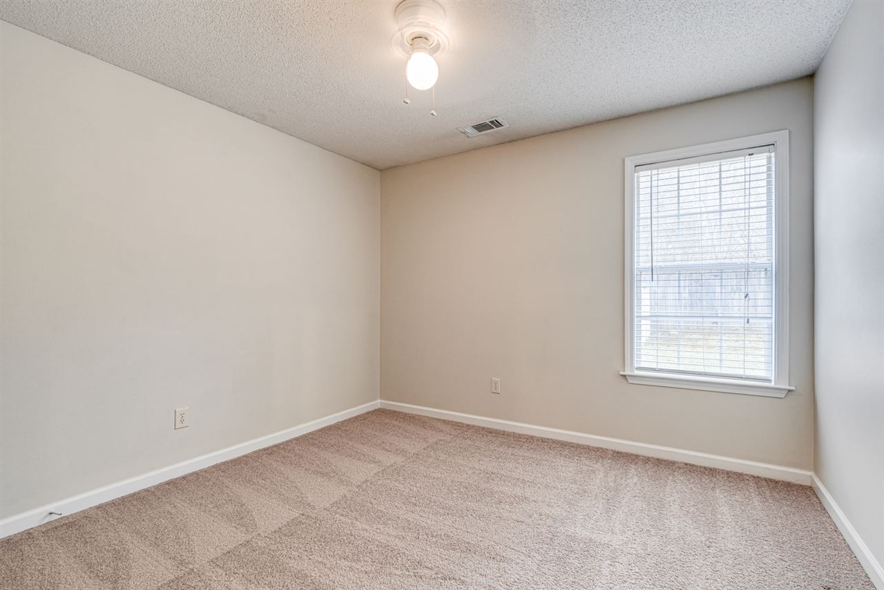 10126 Cameron Ridge Trail Memphis, TN 38016 - Photo 14 of 19 Gallery Image 14