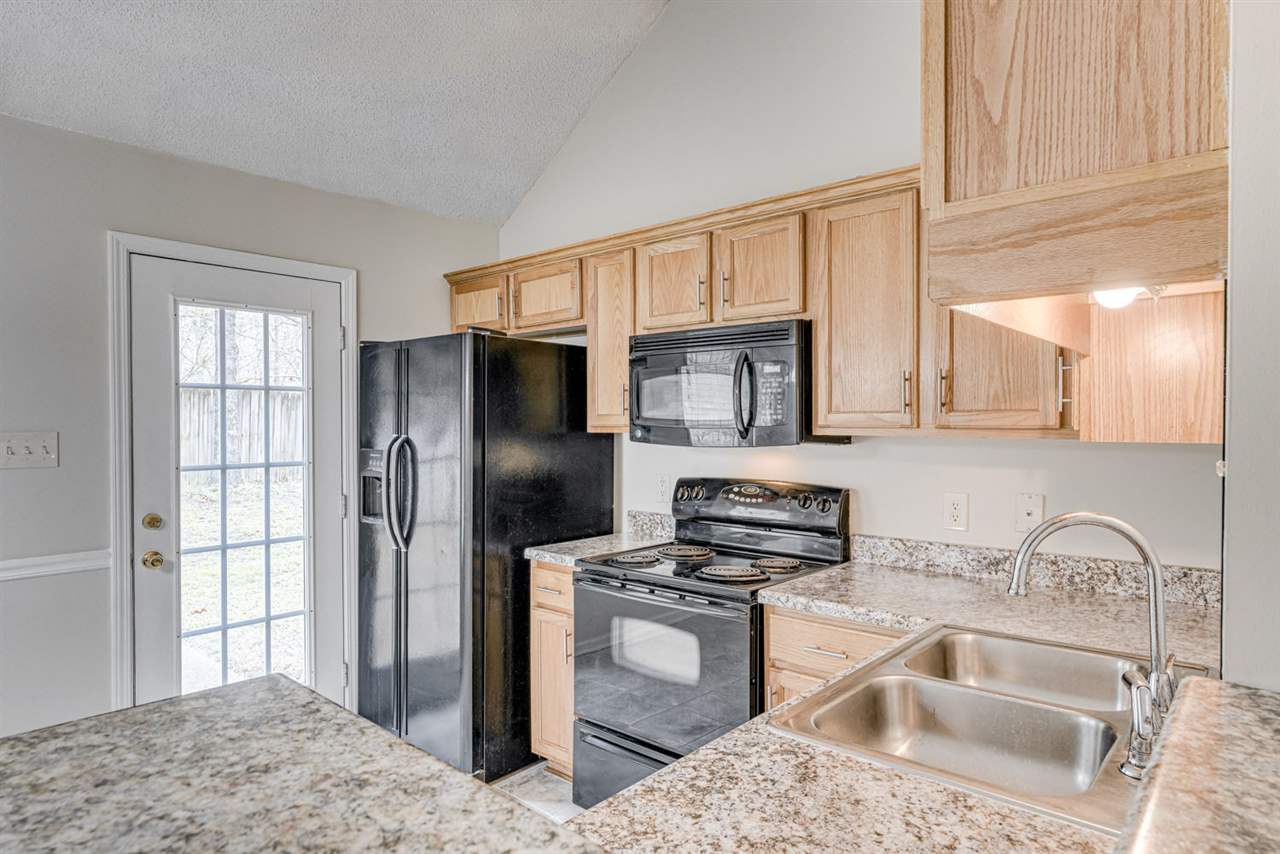 10126 Cameron Ridge Trail Memphis, TN 38016 - Photo 6 of 19 Gallery Image 6