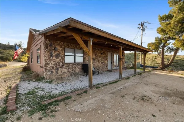 $370,000 | 46417 Kings Canyon Road, Lancaster, CA 93536