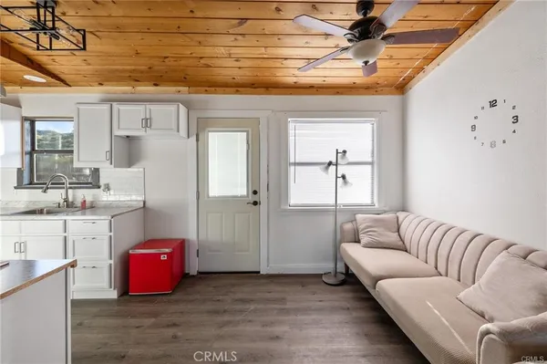 $370,000 | 46417 Kings Canyon Road, Lancaster, CA 93536