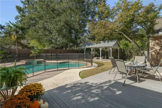 $845,000 | 1015 South Louisiana Street, Covington, LA 70433