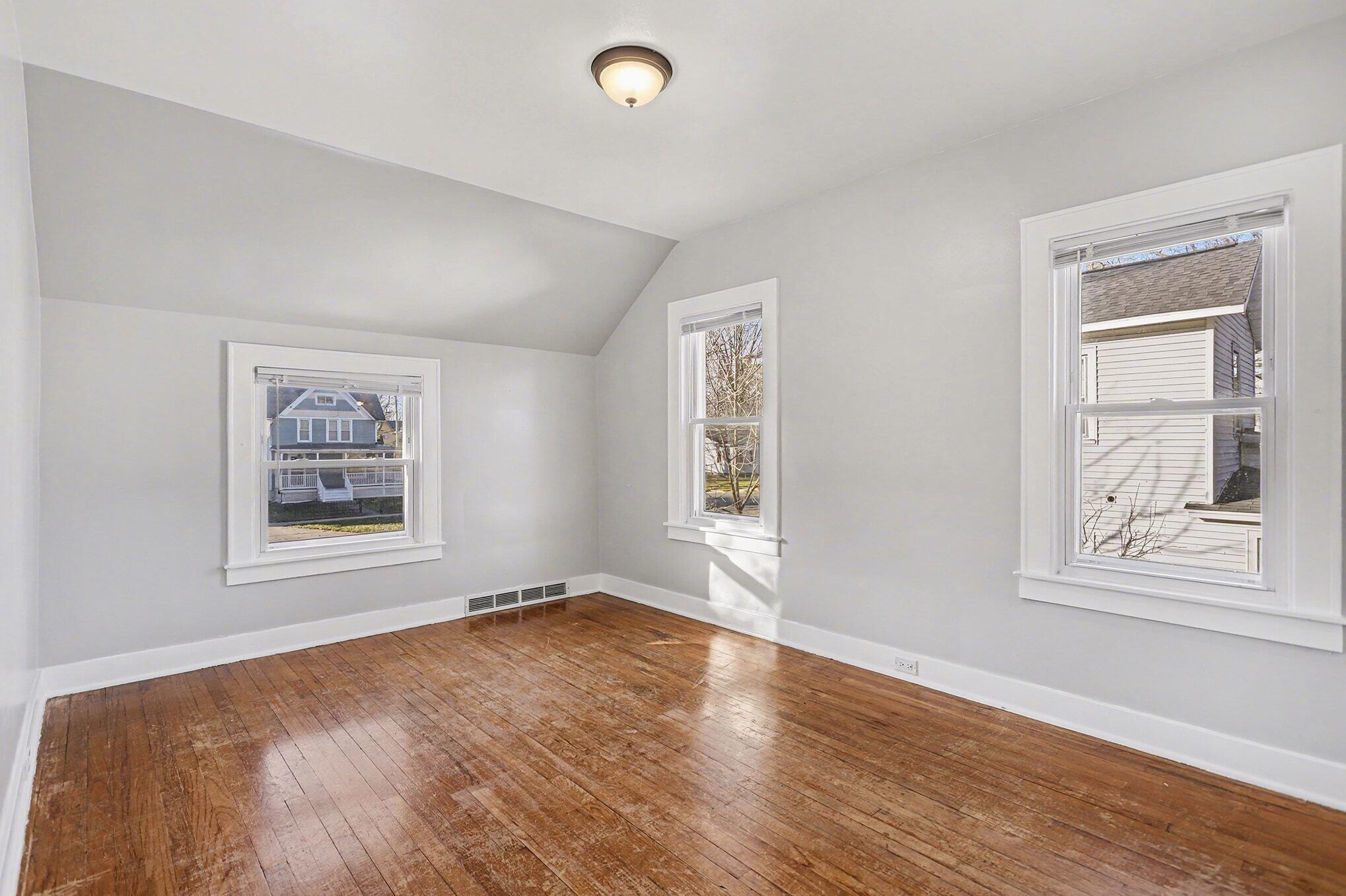 519 North Main Street Three Rivers, MI 49093 - Photo 12 of 20 019_file_8703