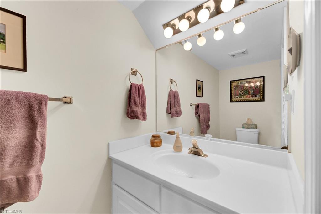 4869 Hearthstone Road Clemmons, NC 27012 - Photo 11 of 35 Gallery Image 11