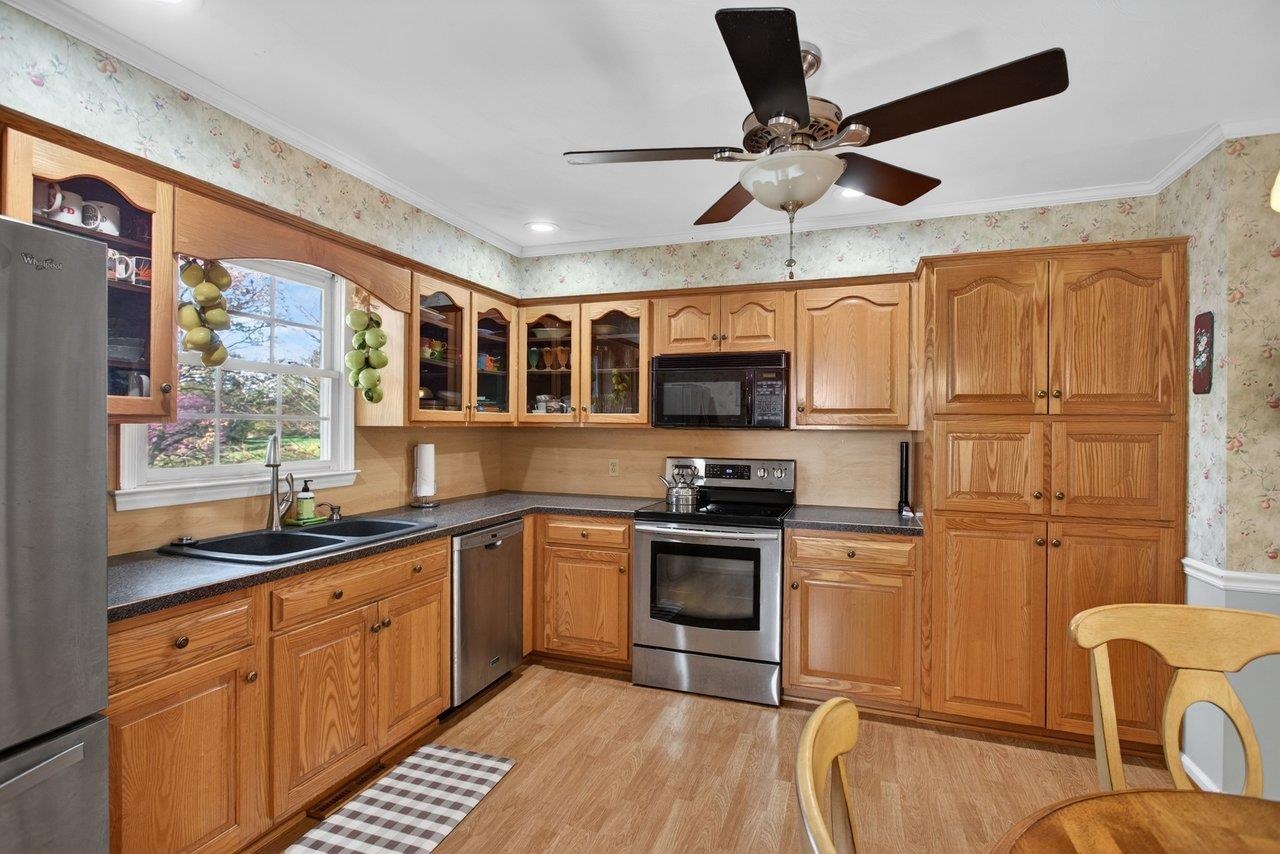 1341 Smithland Road Harrisonburg, VA 22802 - Photo 13 of 49