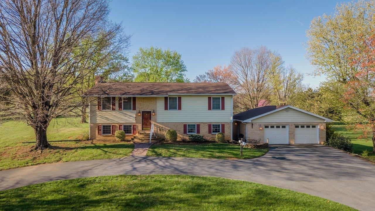 1341 Smithland Road Harrisonburg, VA 22802 - Photo 2 of 49