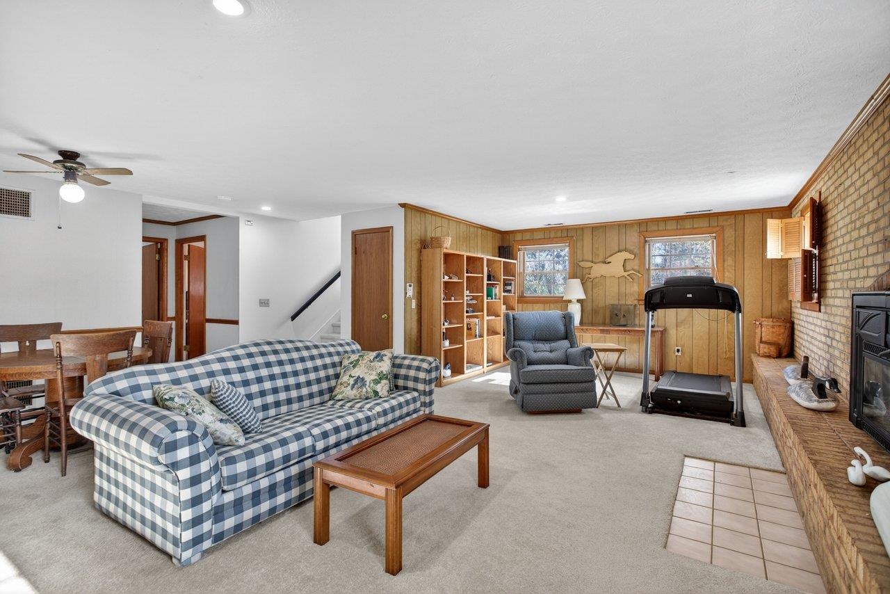 1341 Smithland Road Harrisonburg, VA 22802 - Photo 26 of 49 FAMILY ROOM