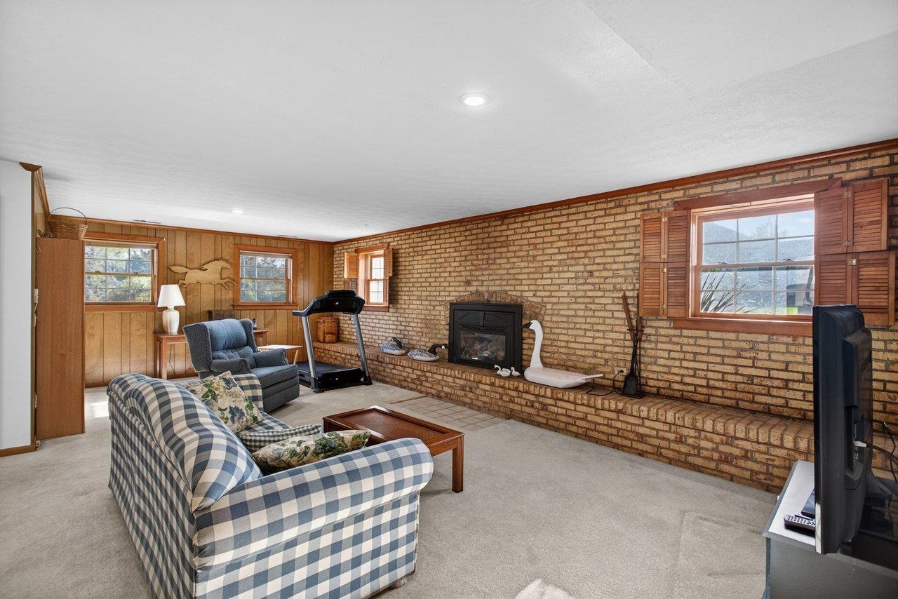 1341 Smithland Road Harrisonburg, VA 22802 - Photo 27 of 49 FAMILY ROOM