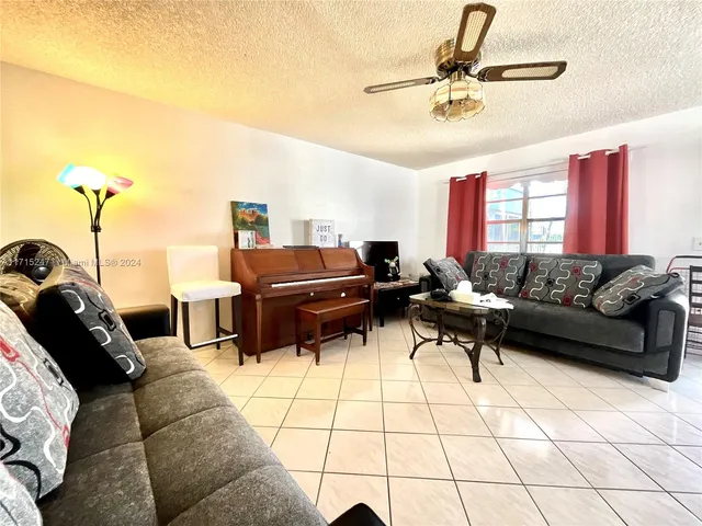 $1,450 | 371 Burgundy G, Unit H, Delray Beach, FL 33484