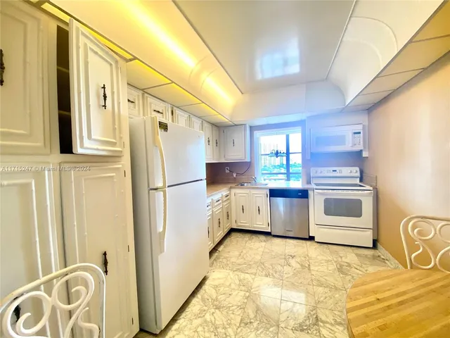 $1,450 | 371 Burgundy G, Unit H, Delray Beach, FL 33484