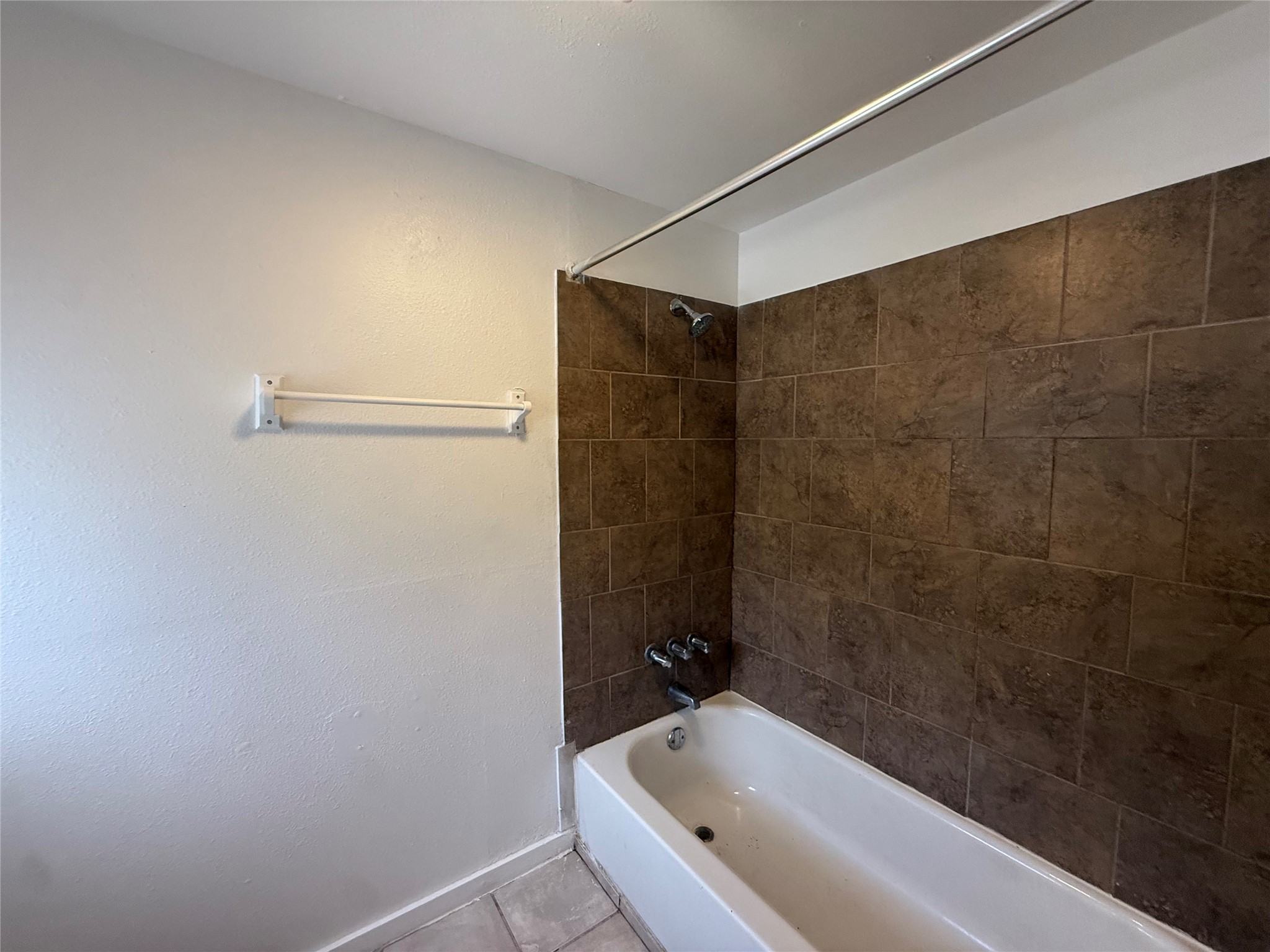 938 Zoe Street, Unit 1 Houston, TX 77020 - Photo 5 of 11