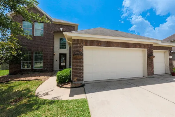$2,600 | 140 Avery Springs Lane, League City, TX 77539