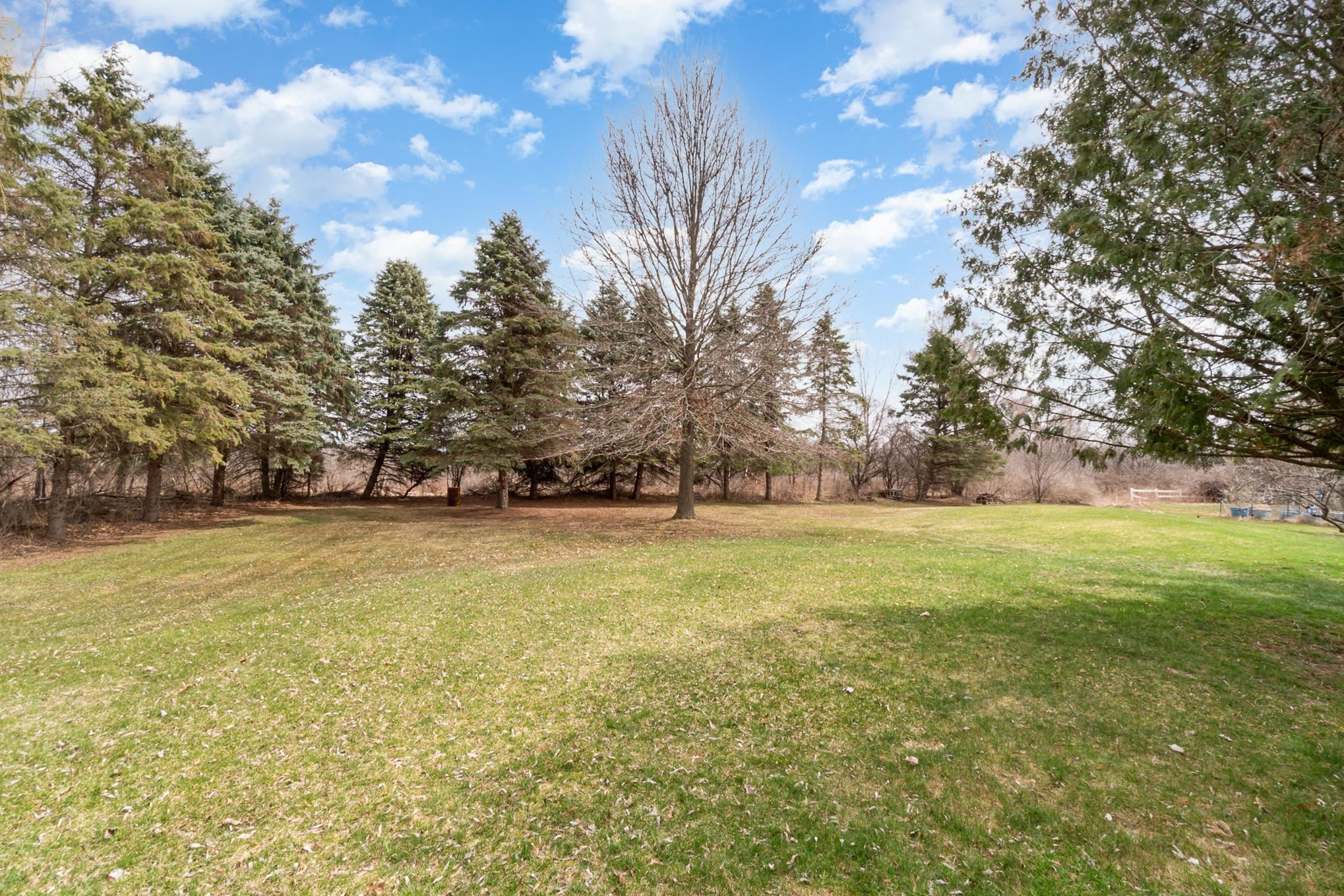 1794 North Mission Road Mount Pleasant, MI 48858 - Photo 34 of 40 1909769-33.JPG