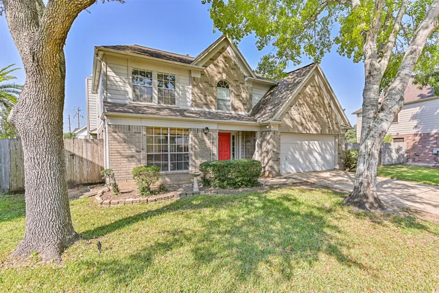 $2,700 | 4014 Ivywood Drive, Pearland, TX 77584