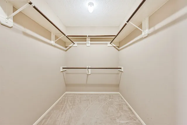 $2,700 | 4014 Ivywood Drive, Pearland, TX 77584