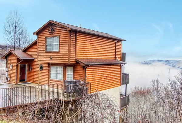 $1,425,000 | 943 Crooked Ridge Road, Gatlinburg, TN 37738