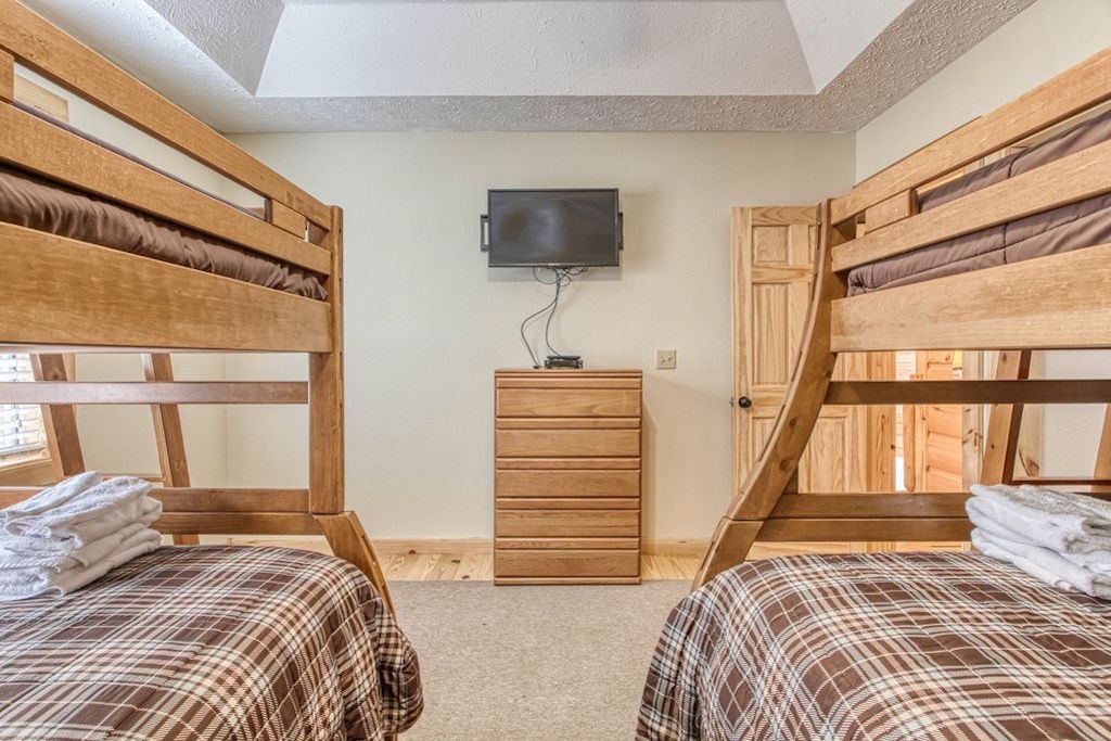 943 Crooked Ridge Road Gatlinburg, TN 37738 - Photo 16 of 34