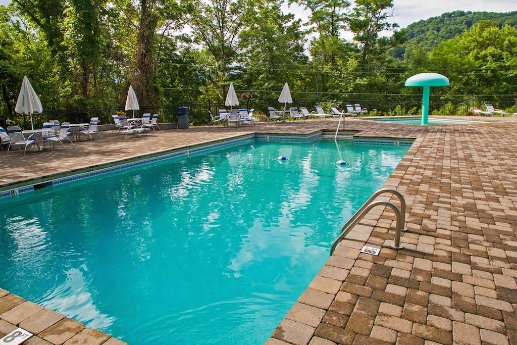 943 Crooked Ridge Road Gatlinburg, TN 37738 - Photo 32 of 34