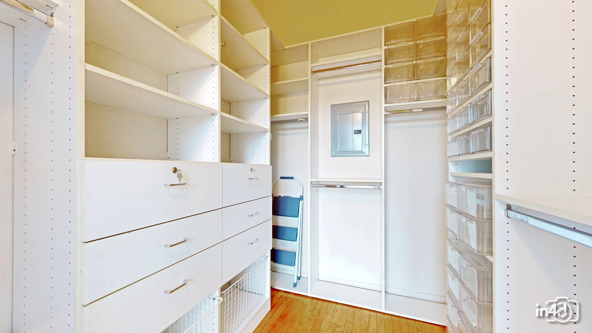 2258 West Huron Street, Unit R Chicago, IL 60612 - Photo 8 of 21 Gallery Image 8