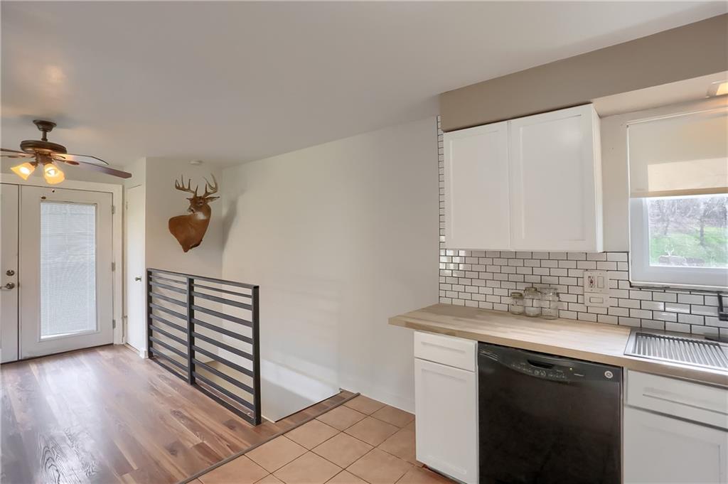 2584 Lah Road Gibsonia, PA 15044 - Photo 13 of 25 Gallery Image 13