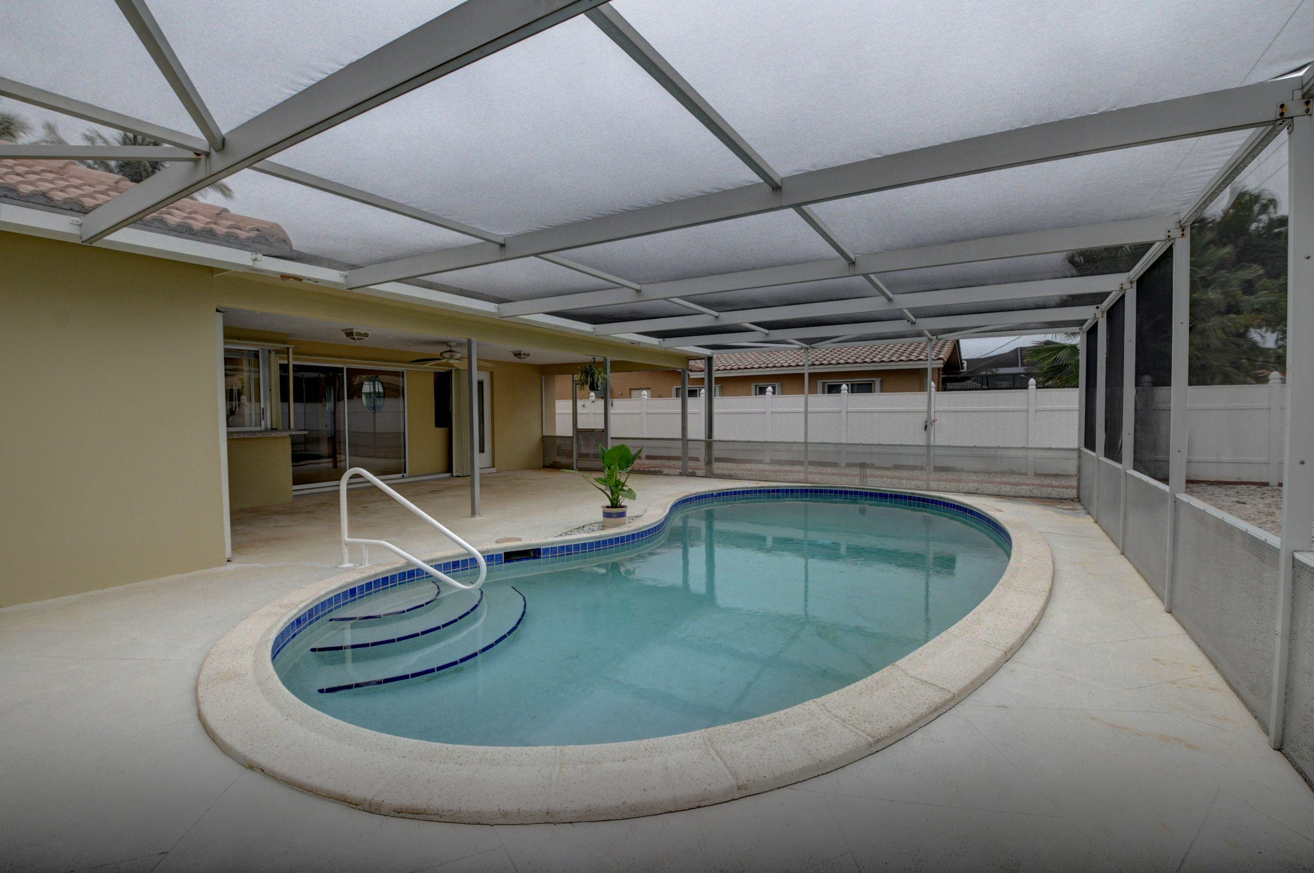 984 Southwest 3rd Street Boca Raton, FL 33486 - Photo 25 of 36 Pool/Patio