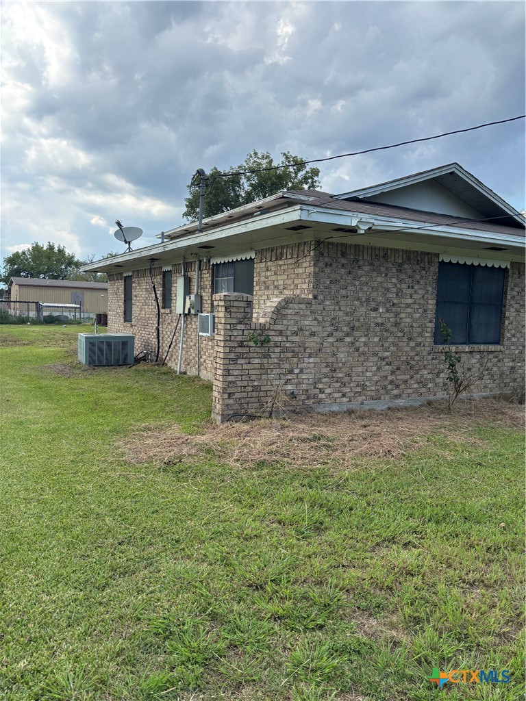 350 Grand Street Placedo, TX 77977 - Photo 2 of 15 a front view of house with yard
