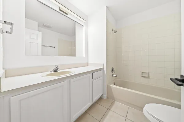 $2,695 | 8024 Briantea Drive, Boynton Beach, FL 33472